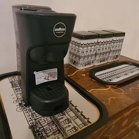 Mon Cheri Colosseo アパート *